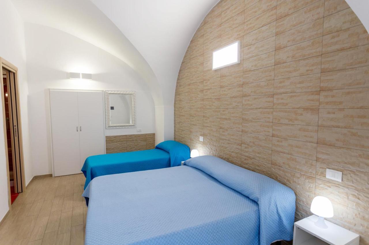 Z'Bass Rooms Termoli Eksteriør billede